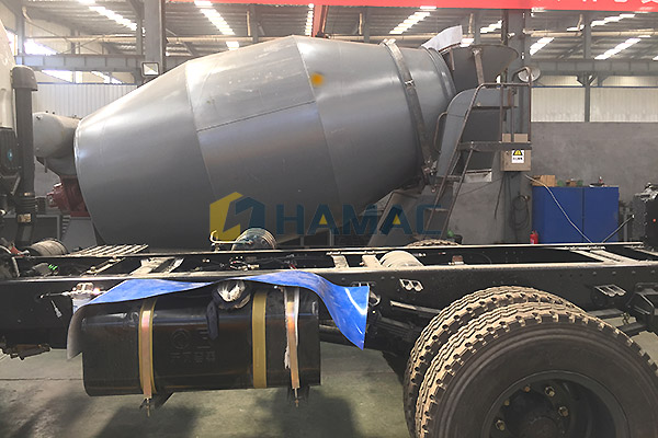 production workshop of small concrete mixer truck