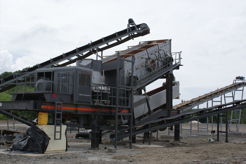 tyred type mobile crusher plant